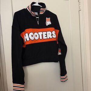 NWT Hooters Black Orange Logo Half-Zip Pullover size M